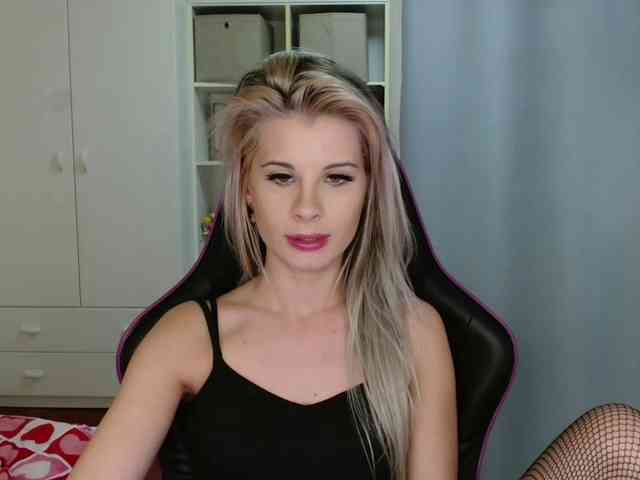 KristineNatural webcam