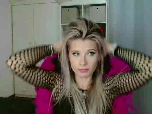KristineNatural webcam