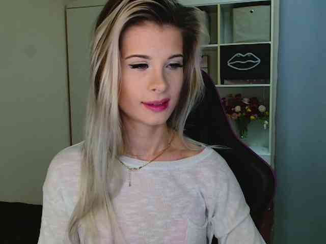 KristineNatural webcam
