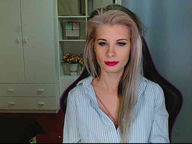 KristineNatural webcam