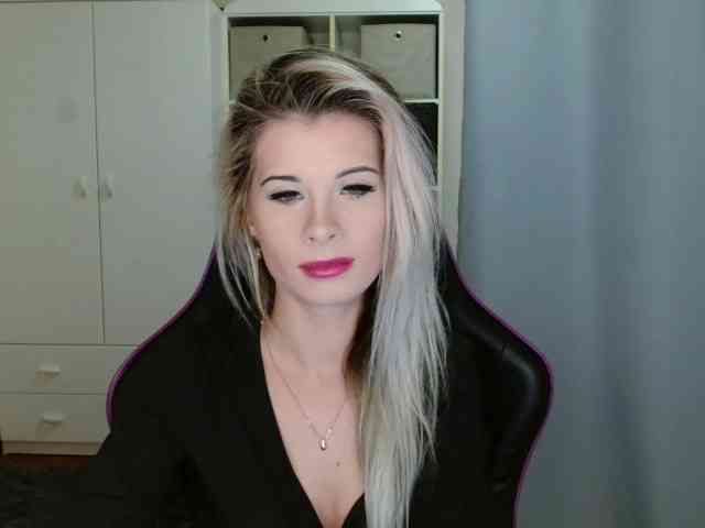 KristineNatural webcam