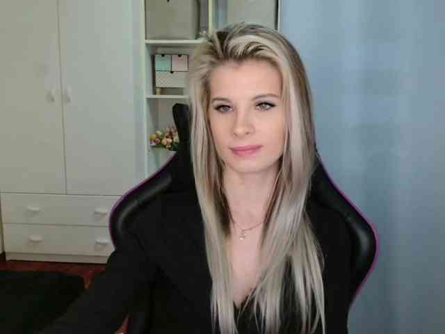 KristineNatural webcam