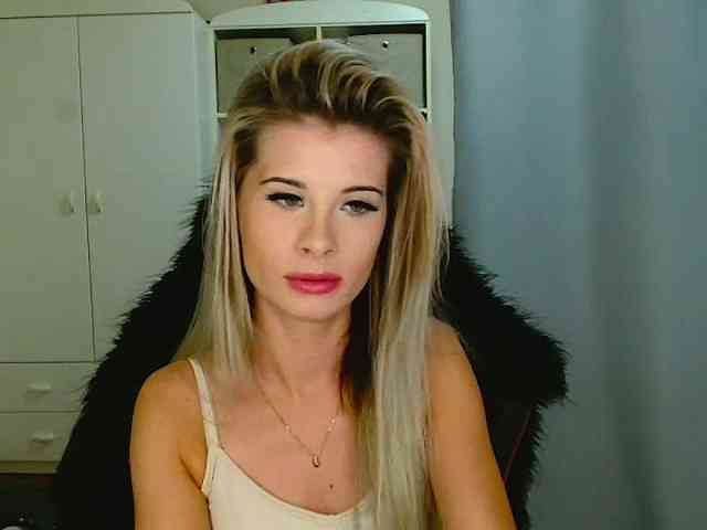 KristineNatural webcam