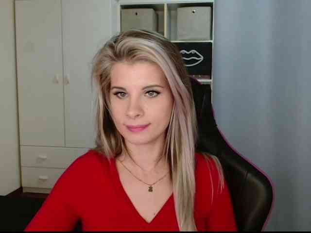 KristineNatural webcam