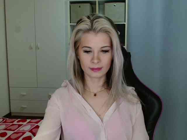 KristineNatural webcam