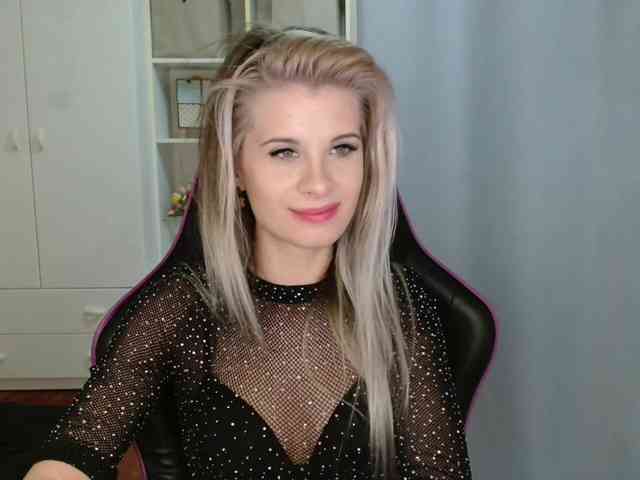 KristineNatural webcam