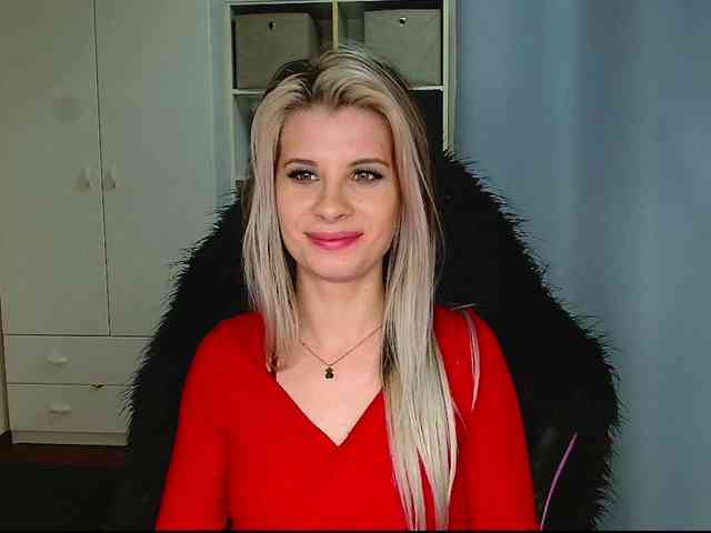 KristineNatural webcam