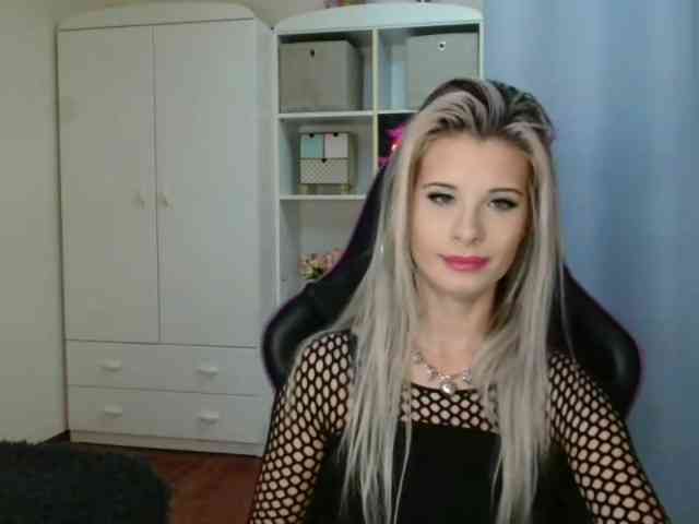 KristineNatural webcam