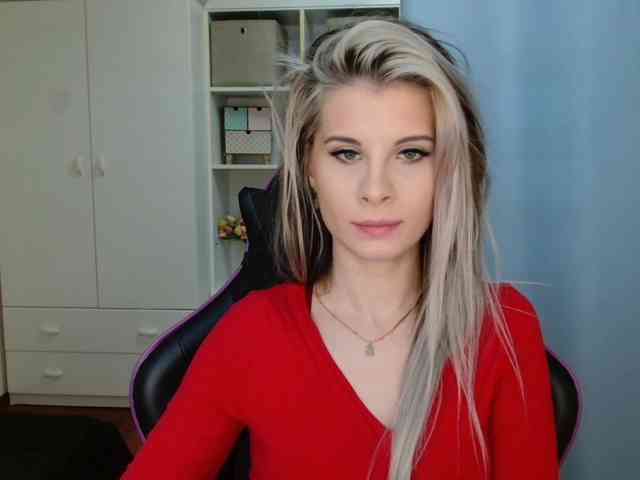 KristineNatural webcam