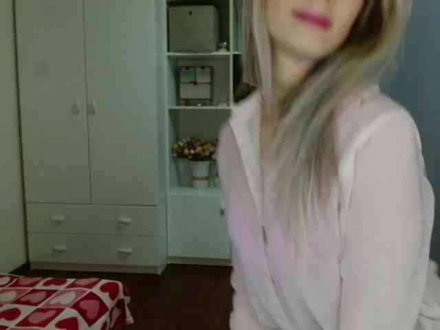 KristineNatural webcam