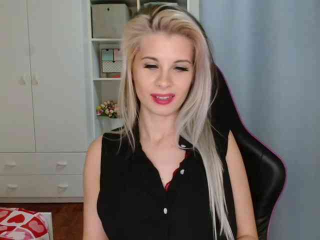 KristineNatural webcam