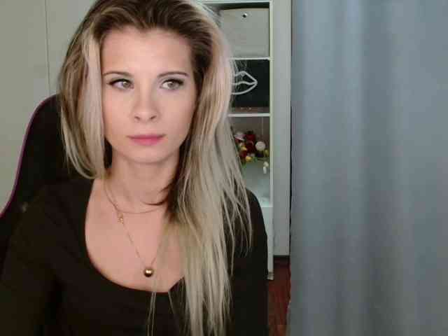 KristineNatural webcam