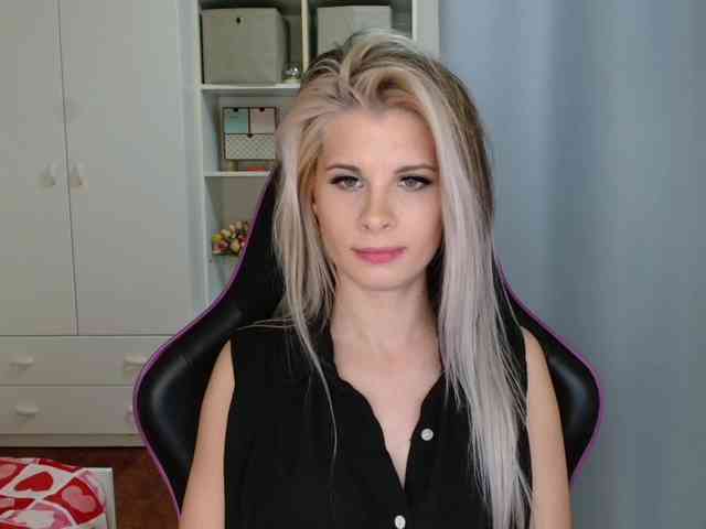 KristineNatural webcam