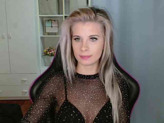 KristineNatural webcam