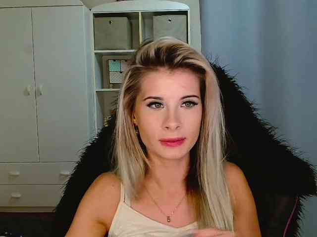 KristineNatural webcam