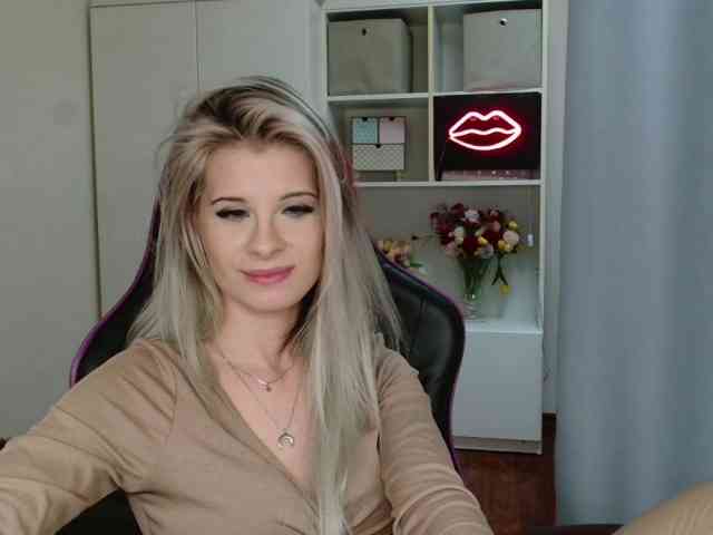 KristineNatural webcam
