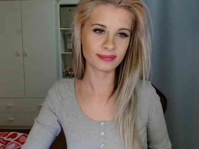 KristineNatural webcam