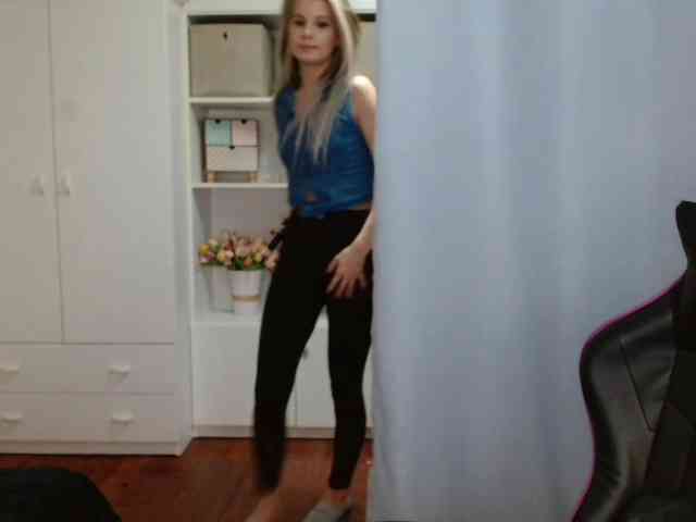 KristineNatural webcam