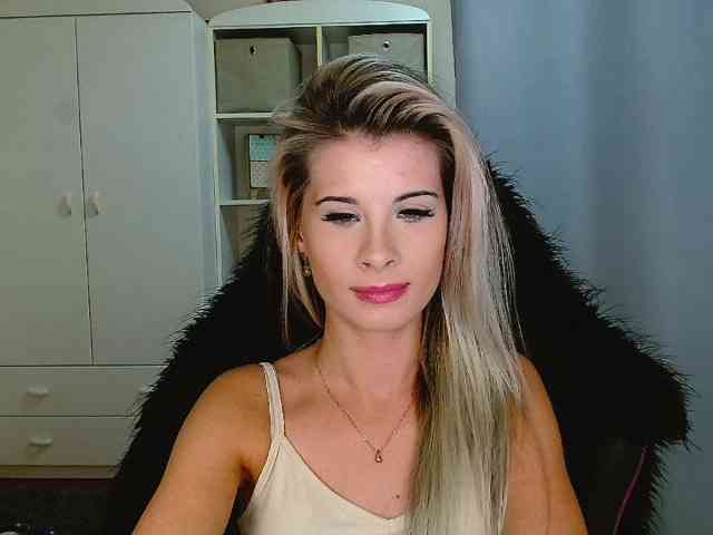 KristineNatural webcam
