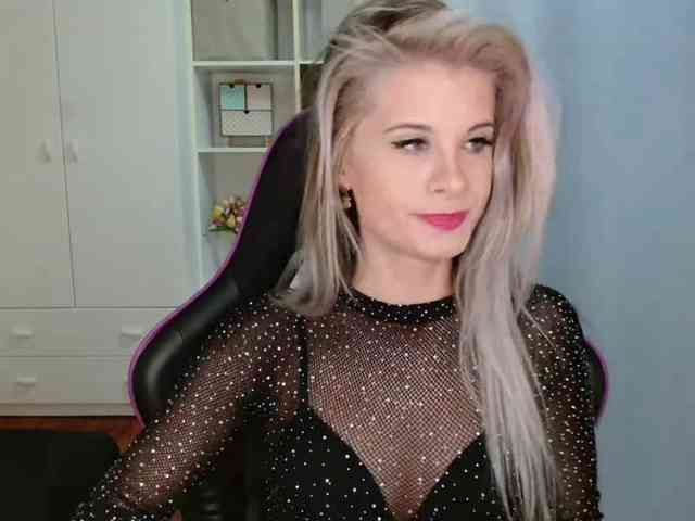 KristineNatural webcam