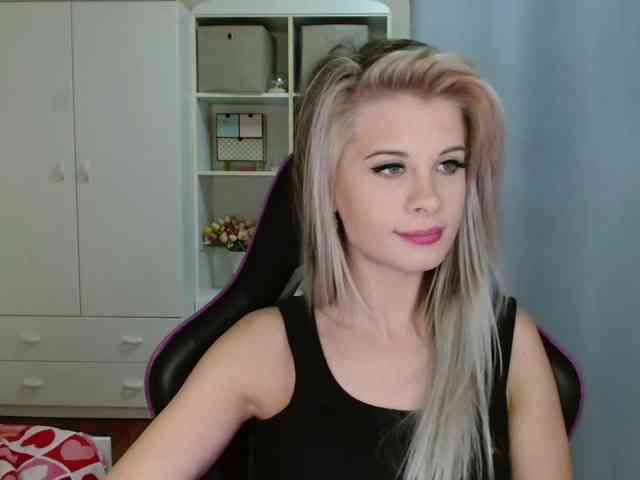 KristineNatural webcam