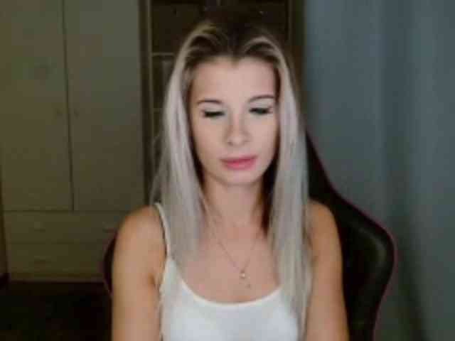 KristineNatural webcam