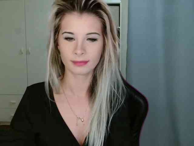 KristineNatural webcam