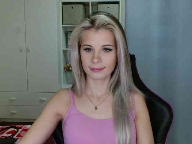 KristineNatural webcam