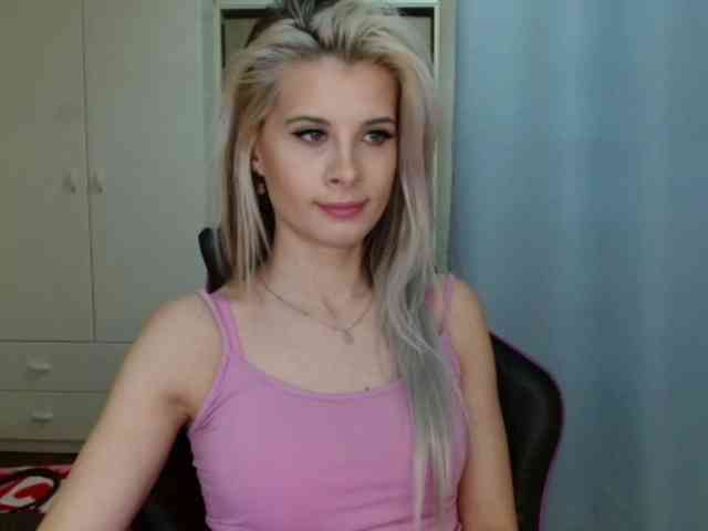 KristineNatural webcam