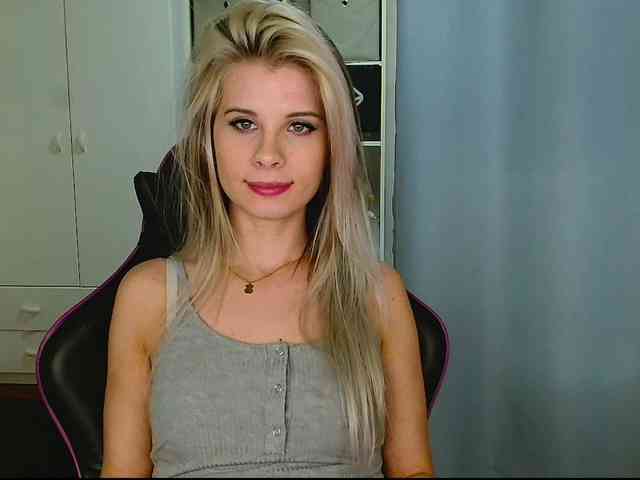 KristineNatural webcam