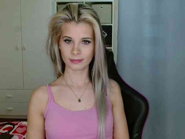 KristineNatural webcam