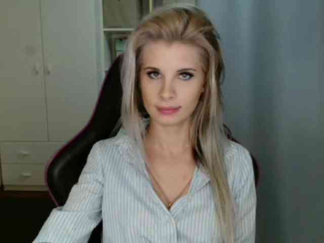 KristineNatural webcam