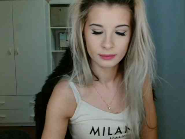 KristineNatural webcam
