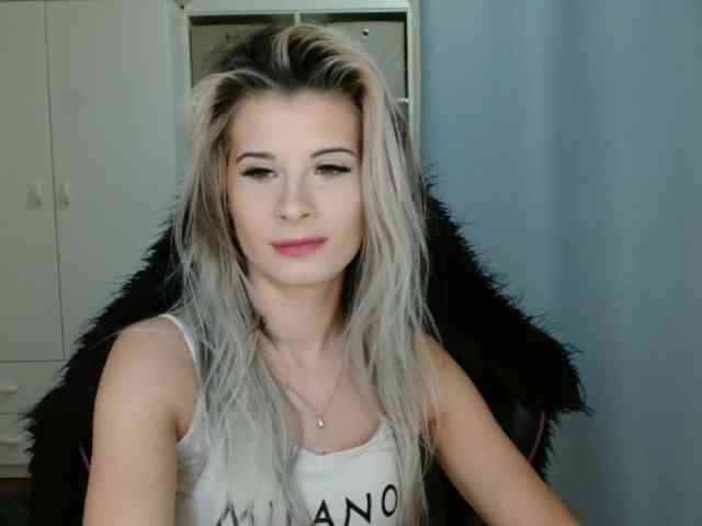 KristineNatural webcam