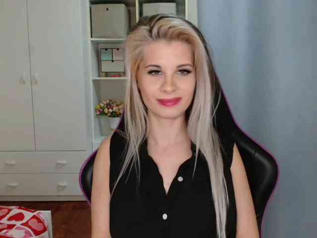 KristineNatural webcam