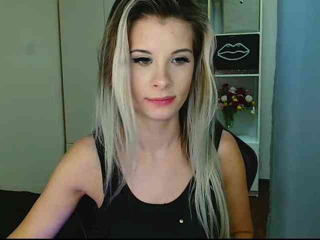 KristineNatural webcam