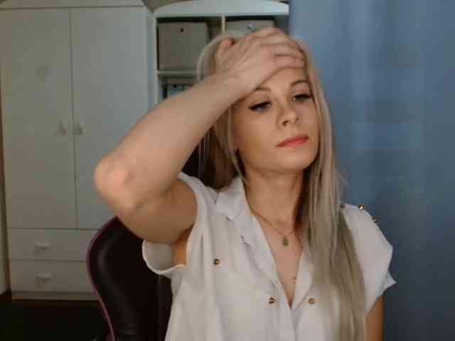 KristineNatural webcam