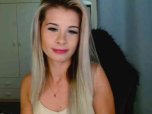 KristineNatural webcam