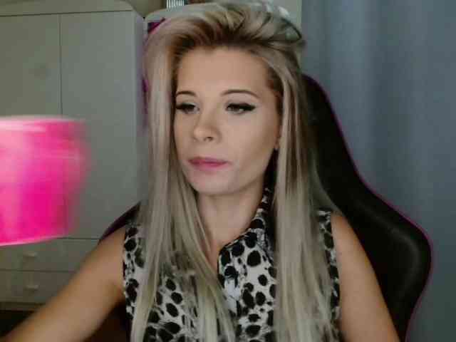 KristineNatural webcam