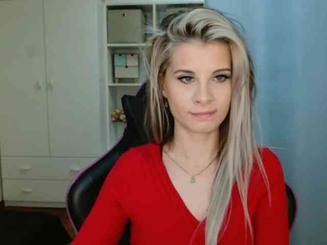 KristineNatural webcam