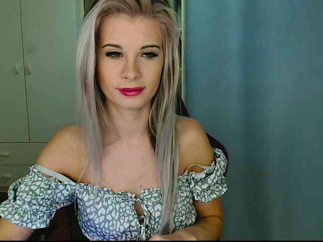 KristineNatural webcam