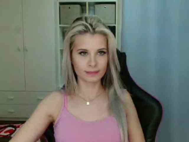 KristineNatural webcam