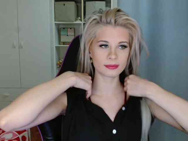 KristineNatural webcam