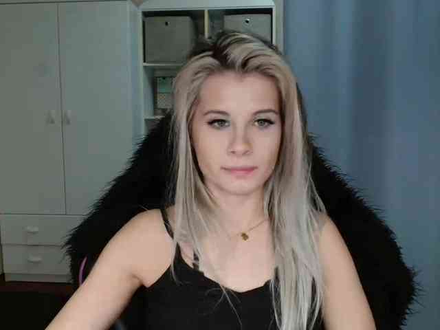 KristineNatural webcam