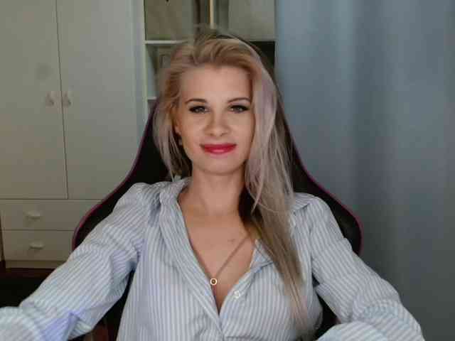 KristineNatural webcam