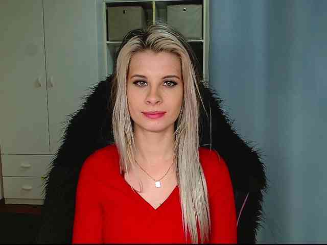 KristineNatural webcam