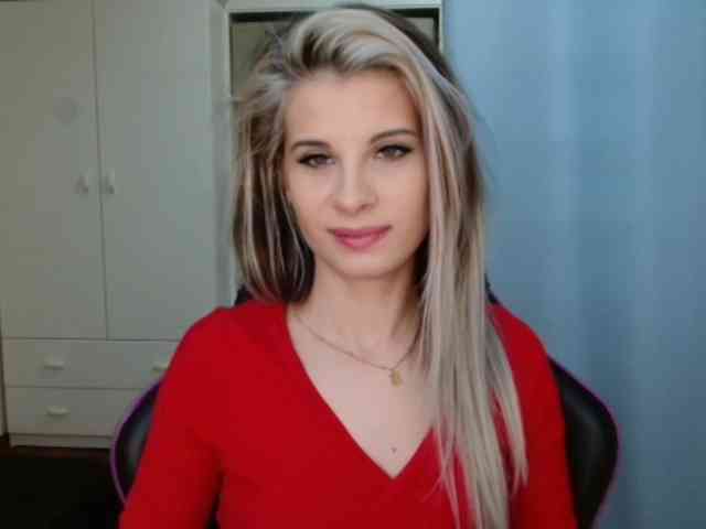 KristineNatural webcam