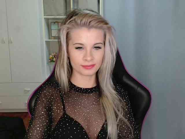 KristineNatural webcam