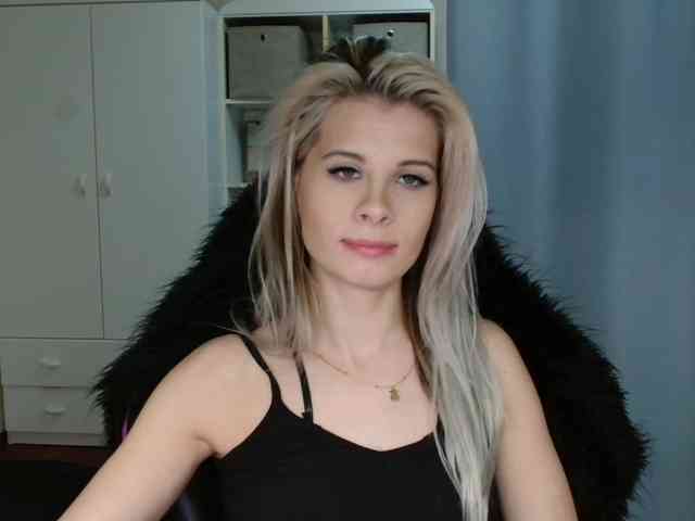 KristineNatural webcam