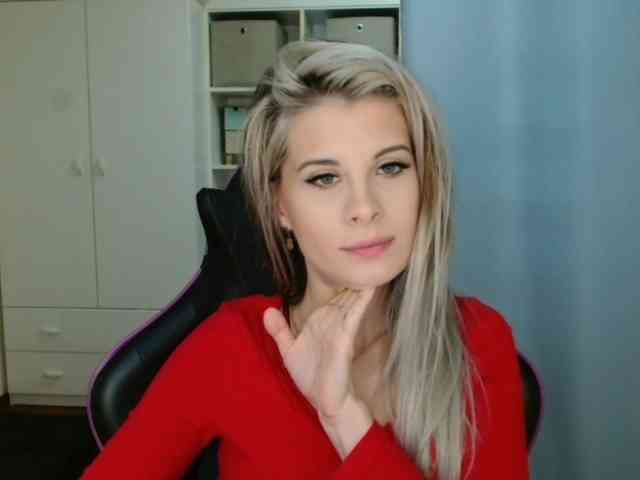 KristineNatural webcam